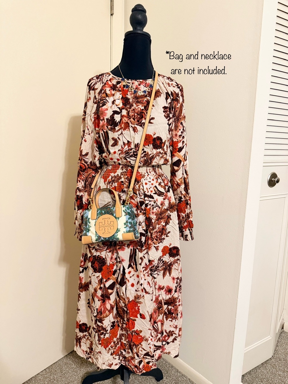 ✨NWT H&M Floral Midi Summer Elastic Dress in Light Tan - Size S to Medium✨